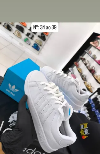 Tênis Adidas 