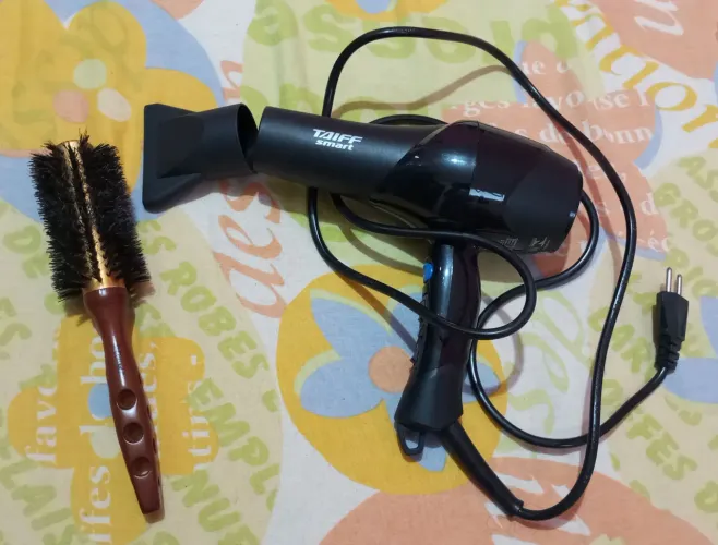 Secador Taiff+ escova profissional térmica