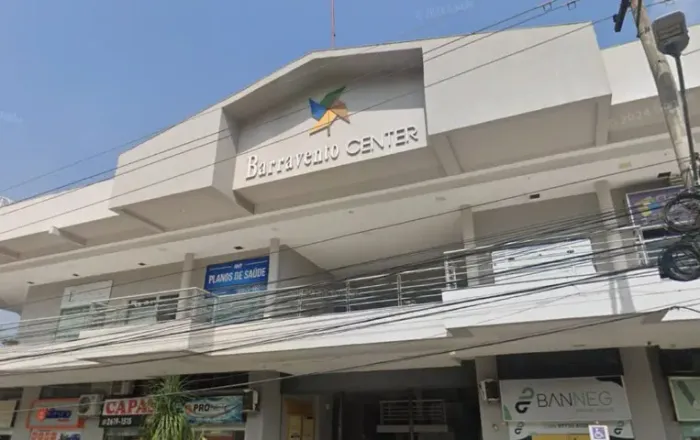 Loja de frente no Shopping Barravento em Piratininga