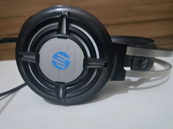 Headset gamer HP