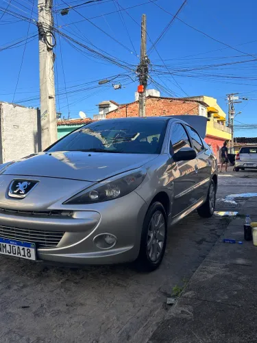 Peugeot 207 Sedan Passion XS 1.6 Flex 16V 4P AUT 2012