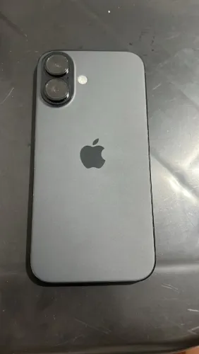 iPhone 16