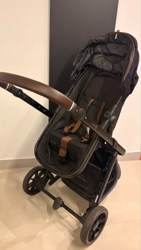 Carrinho e bebê conforto com isofix Safety reserva