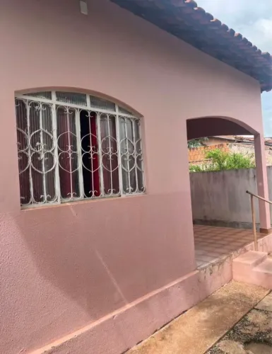 Vende-se casa na Águas lindas KF