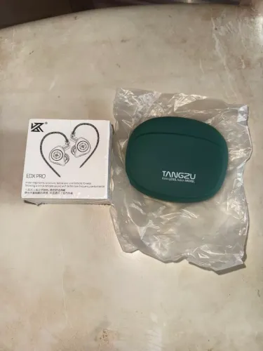 KZ EDX Pro + Capa Original Tangzu Warner - Novo