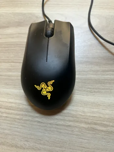 Mouse para gamer com fio.