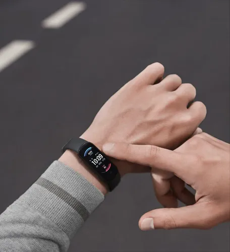 Pulseira inteligente Amazfit Band 5 com Alexa