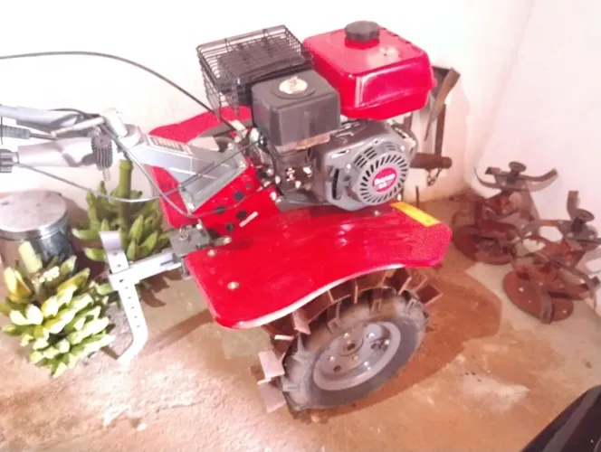 Motocultivador branco