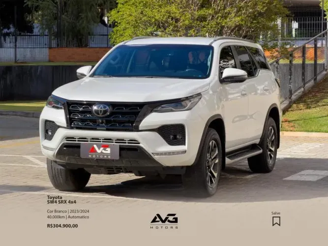 Toyota Hilux SW4 SRX 4X4 2.8 TDI 16V Dies. Aut. 2024