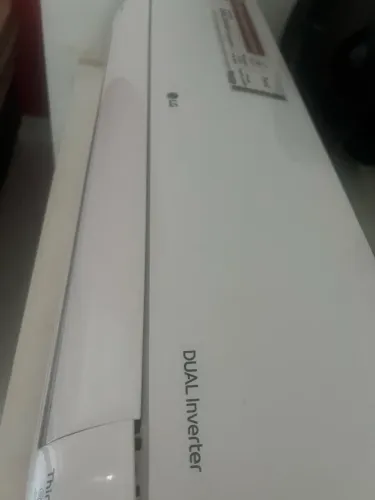 Ar condicionado semi novo dual inverte 
