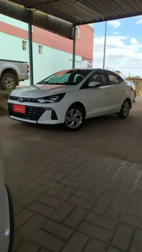 Hyundai HB20S Comfort Plus 1.0 Flex 12V Mec. 2025