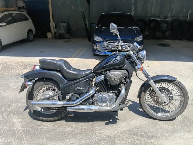 Shadow 600