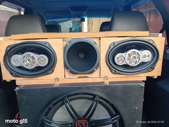 Vendo som automotivo 