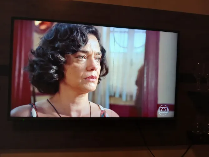 Vendo TV 40 polegadas. 