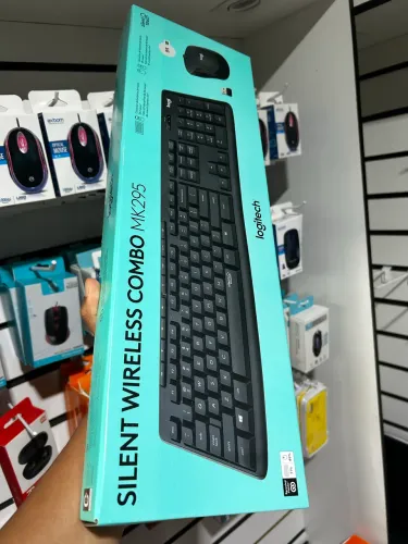 Kit teclado e mouse sem fio Logitech
