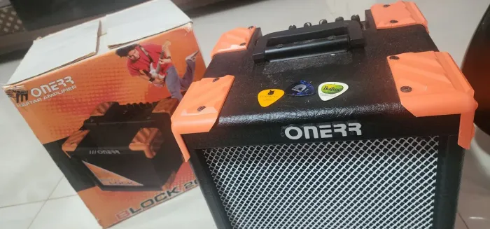 Cubo Guitarra ONERR BLOCK 20TU - Seminovo