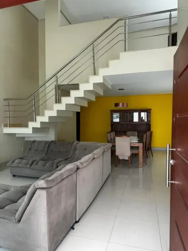 CASA DE ALTO PADRÃO COM 6 QUARTOS (3 SUÍTES) - Olhos DÁgua- Porto Seguro - BA