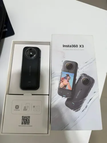 Câmera Insta360 X3