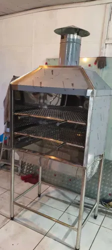 Grande churrasqueira em aço inox
