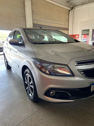 Chevrolet Onix Hatch LTZ 1.4 8V Flex Power Mec. 4P 2015
