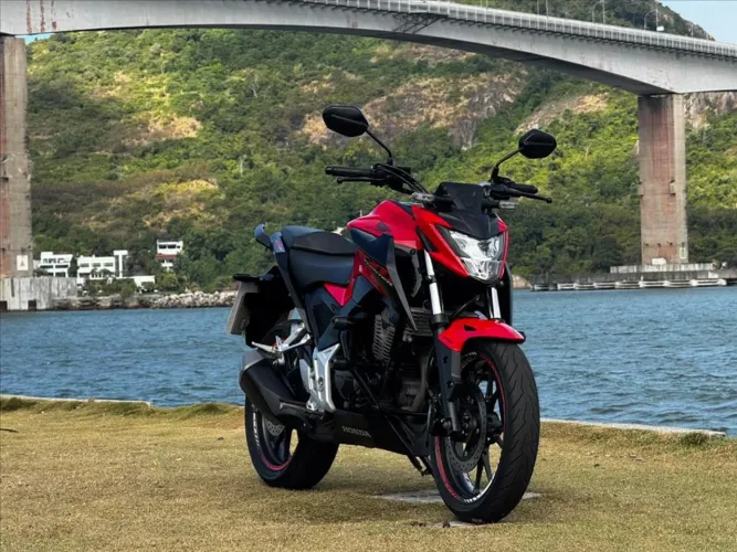 HONDA CB 300F TWISTER ABS