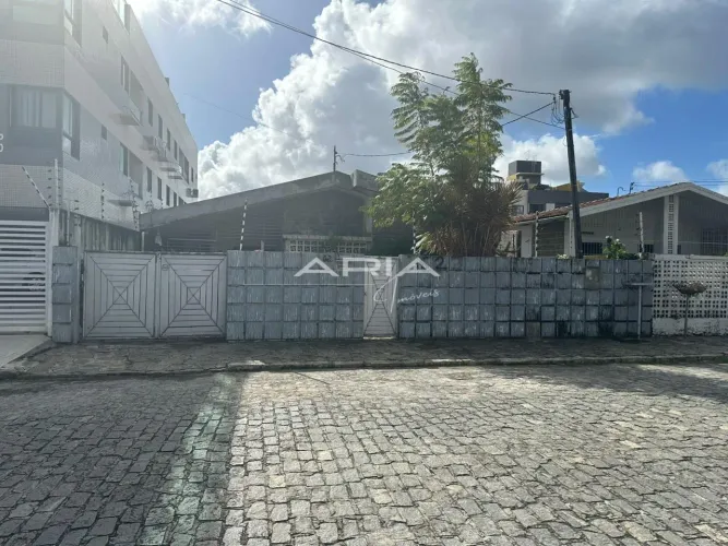 Casa Solta à Venda | 5 Qts (1 Suíte) e Quintal Treze de Maio, JOAO PESSOA - PB