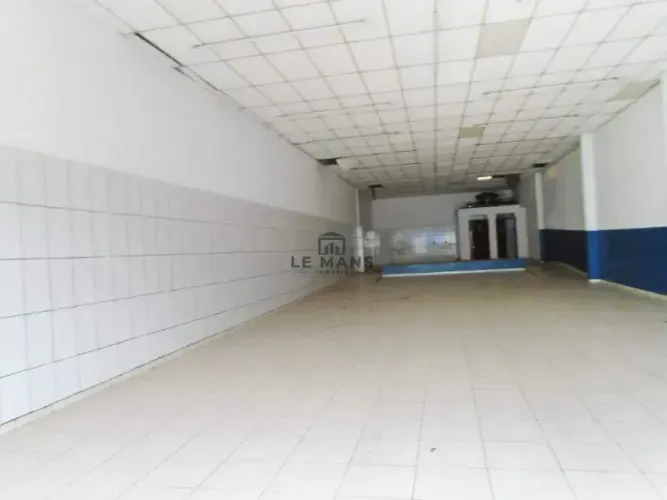 Salão para alugar em Piracicaba, Centro, com 286 m²