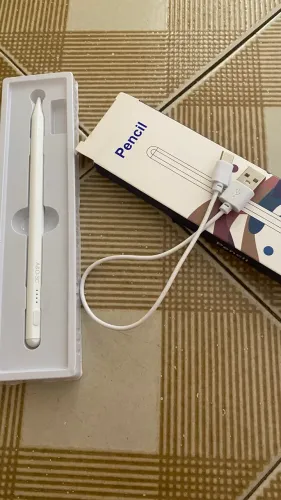 Caneta universal para tablet e celular