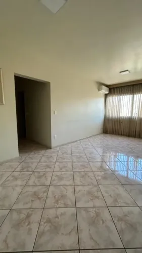 Apartamento 2 quartos semimobiliado no Centro de Criciúma
