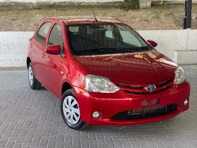 Toyota Etios X 1.3 Flex 16V 5P Mec. 2017