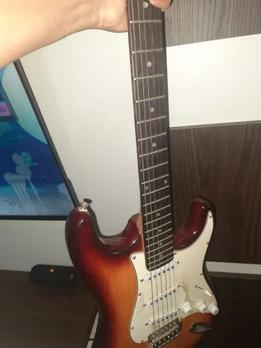 Guitarra condor stratocaster