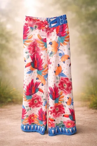Calça pantalona estampada