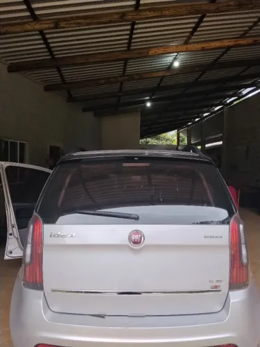 Fiat Idea Essence 1.6 Flex 16V 5P 2012