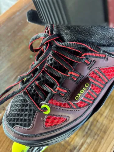 Patins Oxelo Fit5 . Tamanho 32 ao 35 Com equipamentos de proteção. 