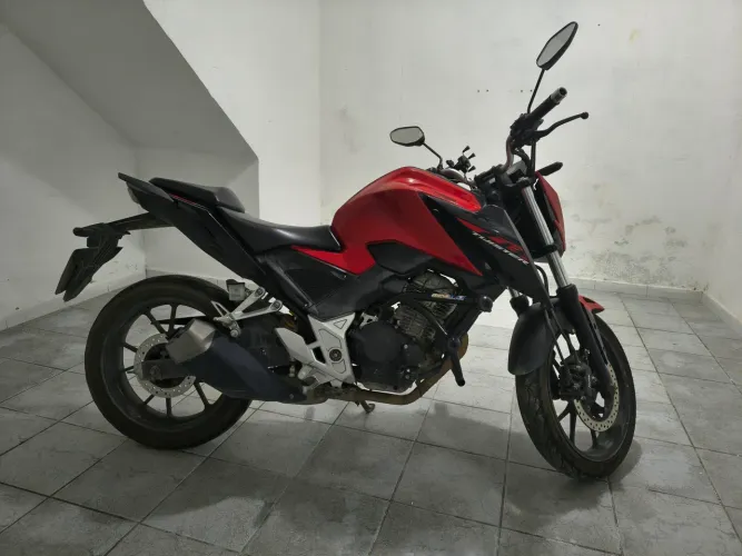 HONDA CB300F TWISTER 2024 APENAS 24.000KM ÚNICO DONO