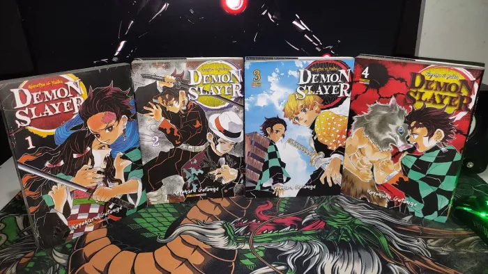 Mangá Demon Slayer 1 ao 4