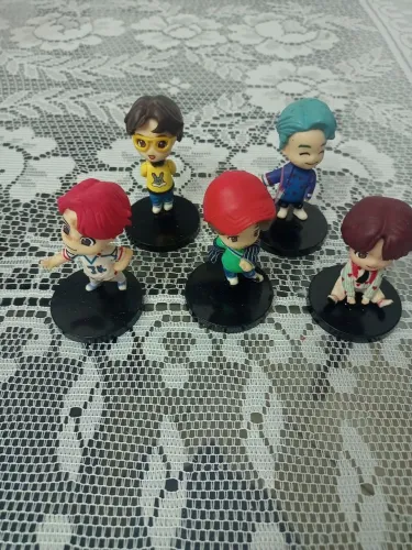 Kit minifiguras colecionáveis do grupo BTS
