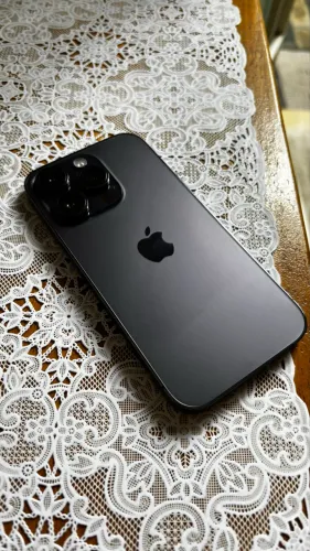iPhone 14 Pro 256gb todo original e conservado?