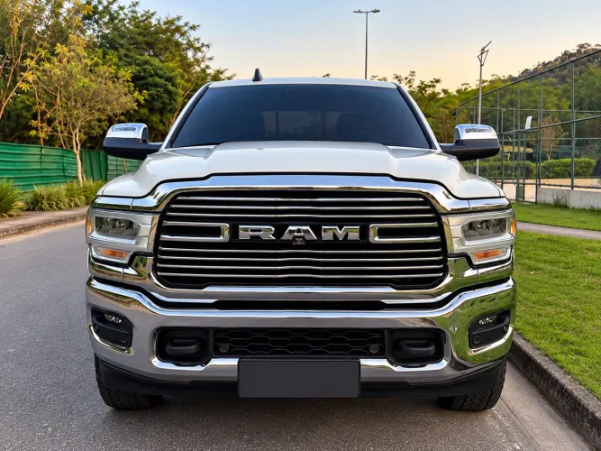 Ram 3500 Laramie 6.7 TB CD 4X4 Diesel 2022