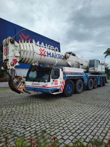 Guindaste Liebherr LTM 1250-6.1