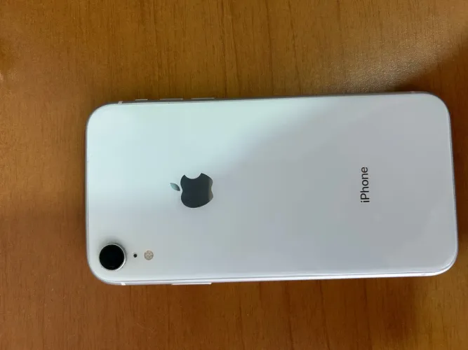 Iphone XR branco 64 Gb