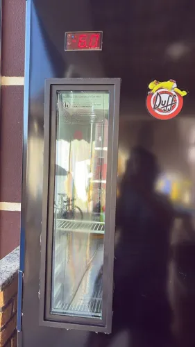 Cervejeira Metalfrio Vertical 336 Litros Optima Preto VN28FP 110V