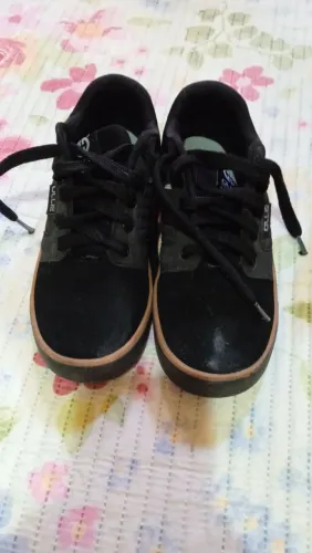 Sapatos desapegos 