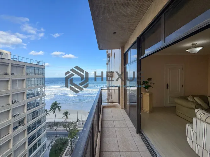 Apartamento frente mar com varanda nas Pitangueiras, Guarujá
