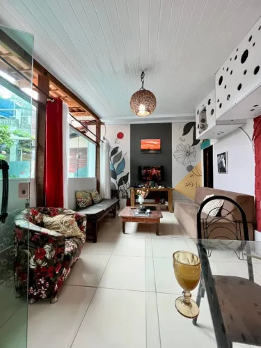 Casa mobiliada na praia com piscina 3/4 com ar condicionado