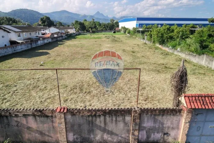 TERRENO 6.000m² IDEAL PARA INVESTIDORES - LOCALIZAÇÃO PRIVILEGIADA