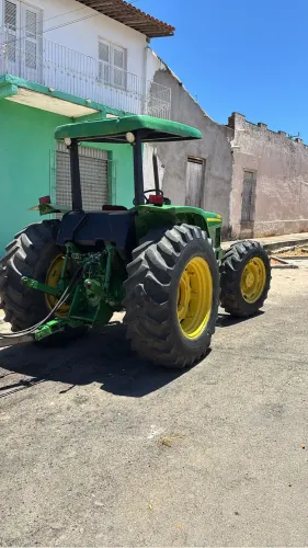 Trator a venda