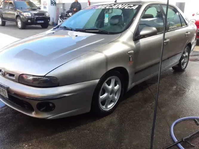 Fiat Marea ELX 2.4 MPI 20V 4P 2002