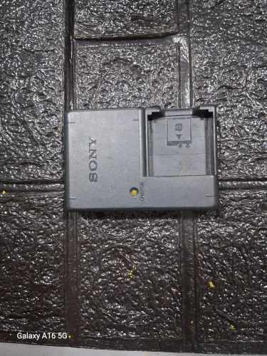 Carregador de bateria SONY NO.BC-CSGB