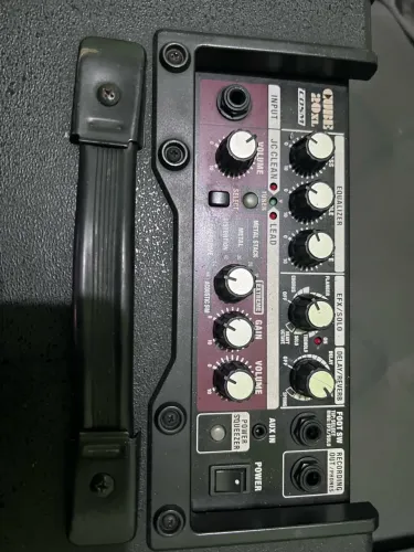 Amplificador Roland 20XL